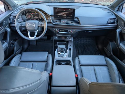 Used 2024 Audi Q5 e Premium Plus w/ Premium Plus Package image 25