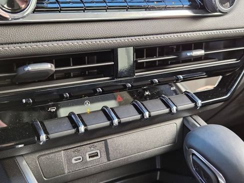 New 2026 Chevrolet Colorado LT w/ LT Convenience Package image 13