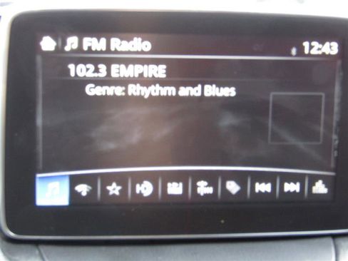 Used 2017 Toyota Yaris iA image 17