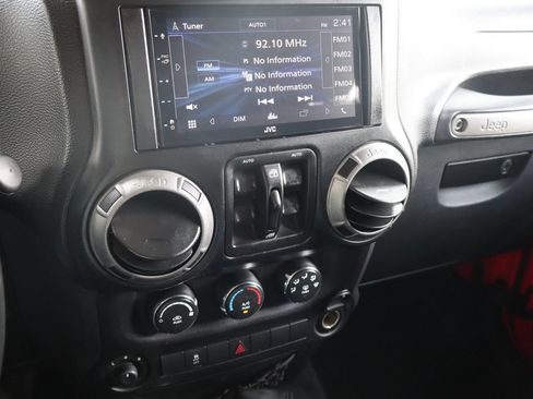 Used 2013 Jeep Wrangler Unlimited Sport AWD/4WD image 32