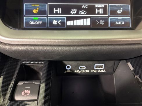 Used 2024 Subaru Outback Premium image 20