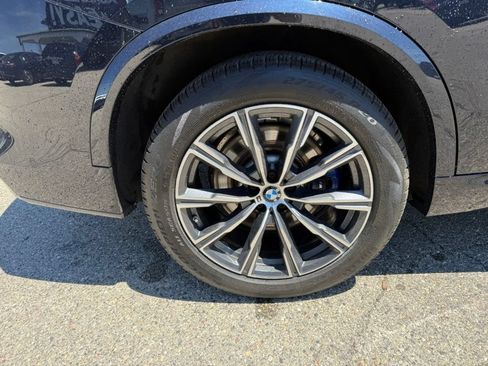 Used 2024 BMW X5 M60i AWD/4WD image 19