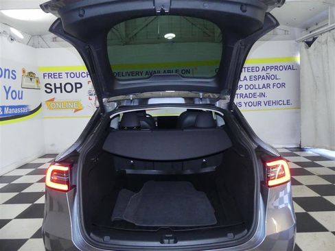 Used 2024 Tesla Model Y Performance image 26