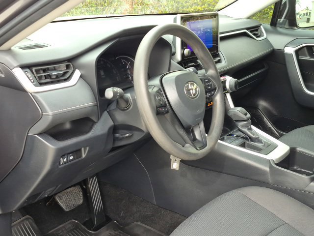 Used 2024 Toyota RAV4 LE FWD image 10