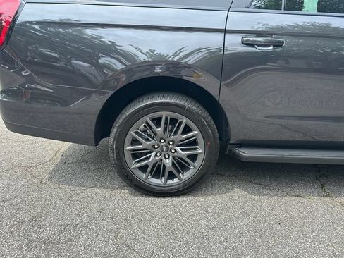 New 2026 Ford Expedition Max Platinum w/ Stealth Appearance Package AWD/4WD image 17