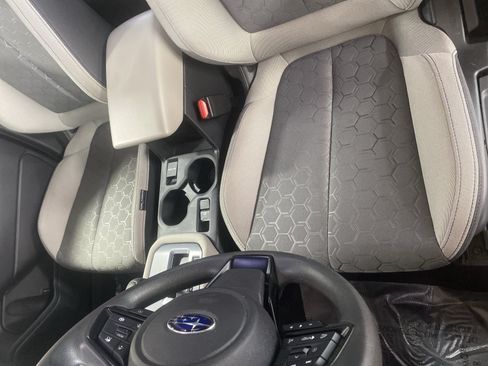 Used 2025 Subaru Forester AWD/4WD image 14