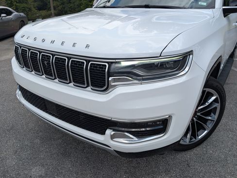 Used 2024 Jeep Wagoneer L Series II w/ Convenience Group I AWD/4WD image 13