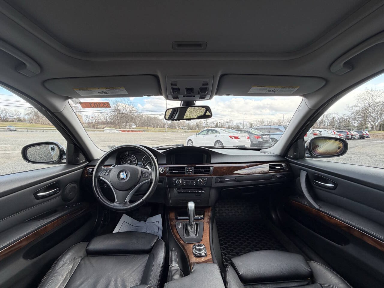 Used 2011 BMW 335i xDrive Sedan AWD/4WD image 17