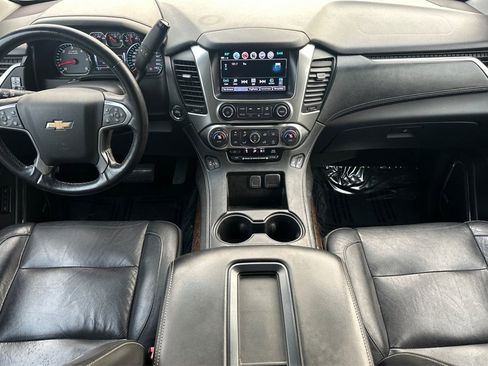 Used 2018 Chevrolet Tahoe LT image 12