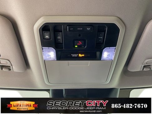 Used 2024 Toyota Tundra Limited image 20