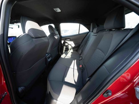 Used 2025 Toyota Corolla SE w/ SE Package image 23