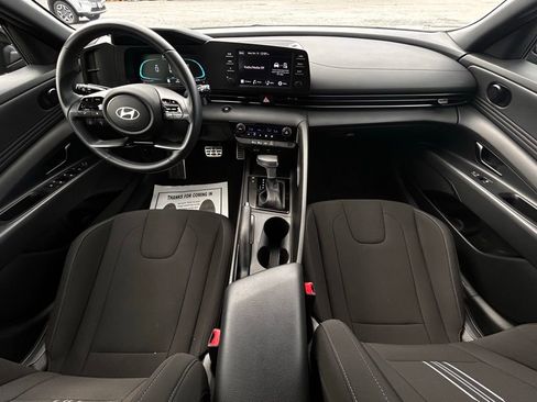 Used 2025 Hyundai Elantra Sport w/ Cargo Package image 11
