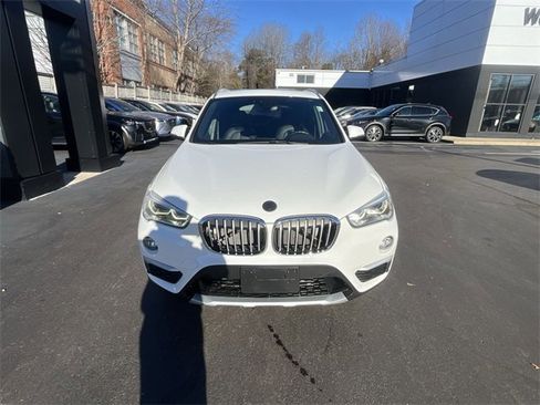 Used 2017 BMW X1 xDrive28i image 3