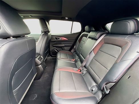 Used 2025 Chevrolet Equinox EV RS w/ Convenience Package II image 23