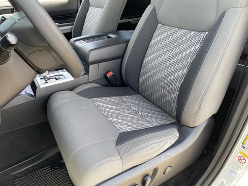 Used 2019 Toyota Tundra SR5 w/ SR5 Upgrade Package RWD image 15