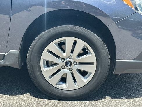Used 2017 Subaru Outback 2.5i AWD/4WD image 12
