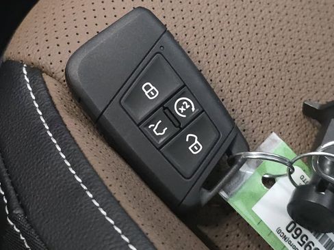 New 2026 Volkswagen Jetta SEL image 16