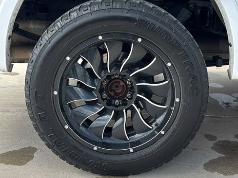 Used 2019 Ford F150 Lariat RWD image 20