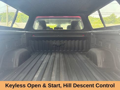 Used 2022 Chevrolet Silverado 1500 LT Trail Boss w/ Protection Package AWD/4WD image 16
