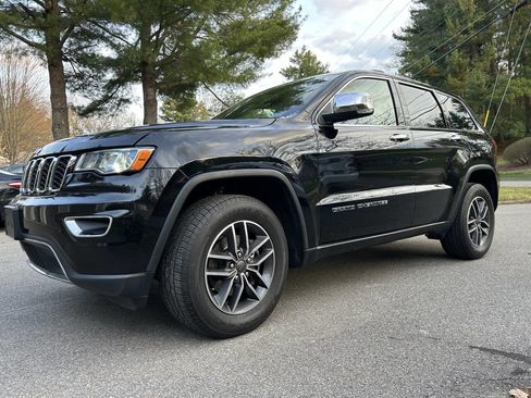 Used 2019 Jeep Grand Cherokee Limited image 3