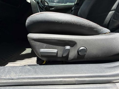 Used 2015 Toyota Camry LE FWD image 13