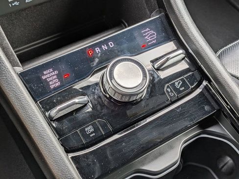 Used 2023 Jeep Grand Cherokee Overland image 18