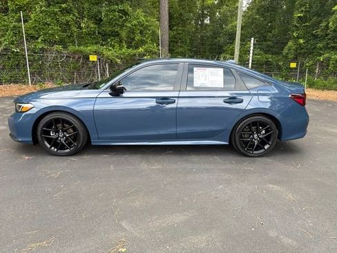 Used 2025 Honda Civic Sport image 2