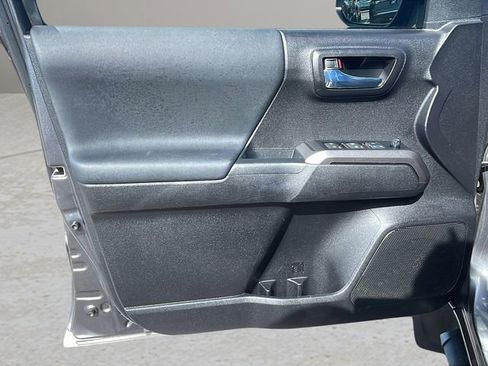 Used 2023 Toyota Tacoma TRD Sport image 20