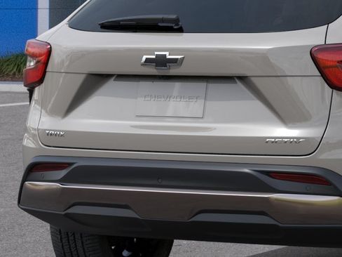 New 2026 Chevrolet Trax ACTIV w/ Driver Confidence Package FWD image 14