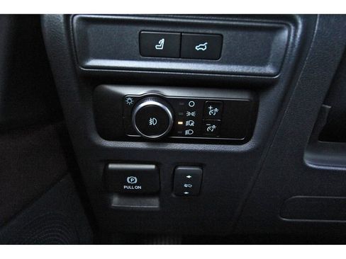 Used 2023 Ford Expedition Max Limited image 19