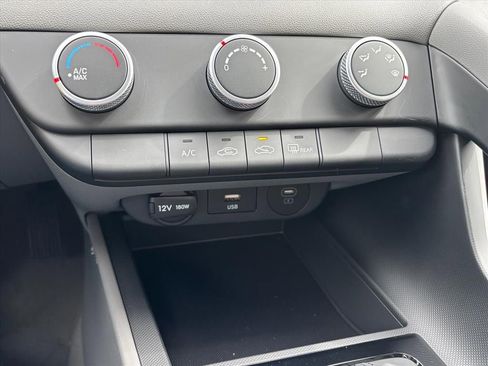 New 2026 Hyundai Elantra SE image 15