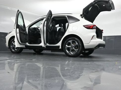 Certified 2024 Ford Escape ST-Line w/ Tech Pack #1 AWD/4WD image 58
