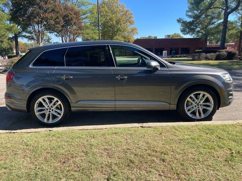 Used 2018 Audi Q7 3.0T Prestige image 6