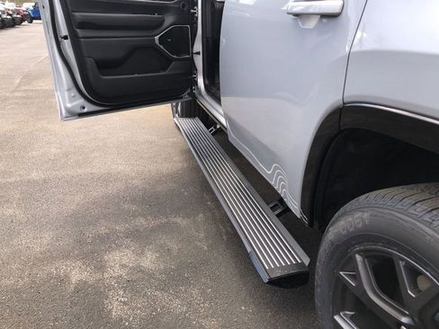 New 2026 Jeep Grand Wagoneer Limited AWD/4WD image 27