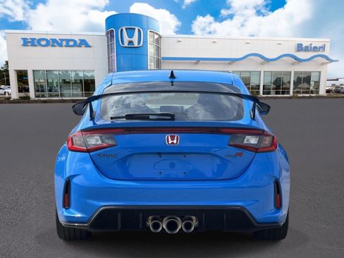 Used 2024 Honda Civic Type R image 4