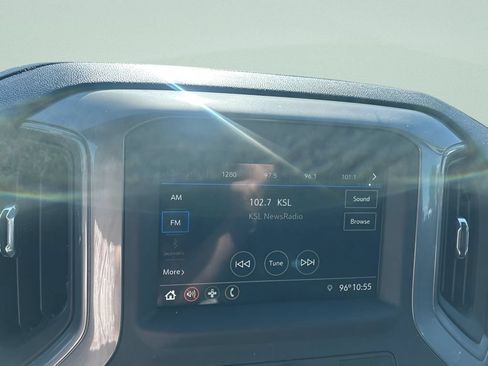 Used 2019 Chevrolet Silverado 1500 Custom Trail Boss w/ Custom Convenience Package AWD/4WD image 26