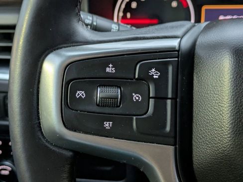 Used 2021 Chevrolet Suburban Z71 w/ Rear Media and Nav Package AWD/4WD image 28