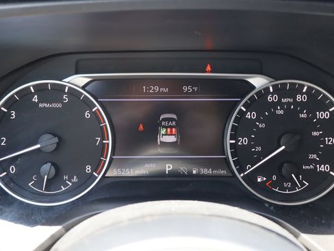 Used 2024 Nissan Rogue S AWD/4WD image 9