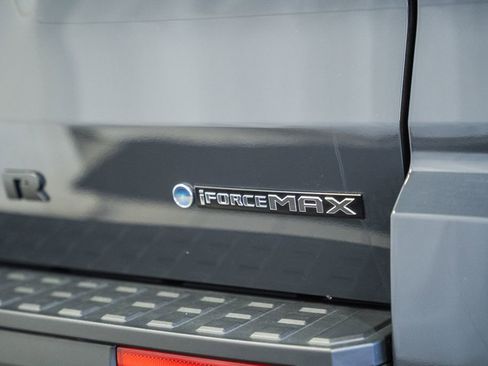 Used 2025 Toyota 4Runner TRD Off-Road Premium w/ Tow Technology Package AWD/4WD image 7