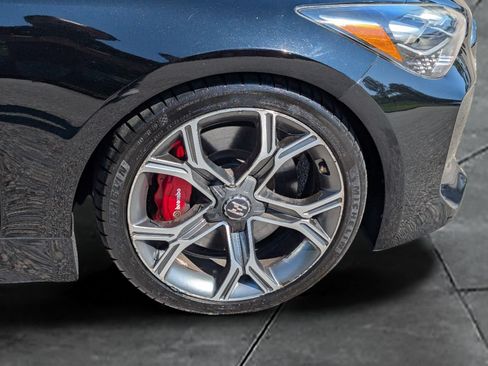 Used 2019 Kia Stinger GT2 AWD/4WD image 11