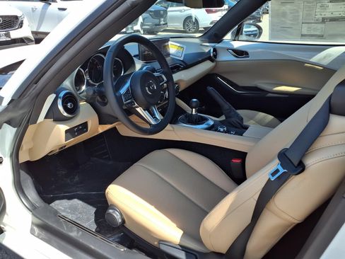 New 2026 MAZDA MX-5 Miata RF Grand Touring RWD image 18