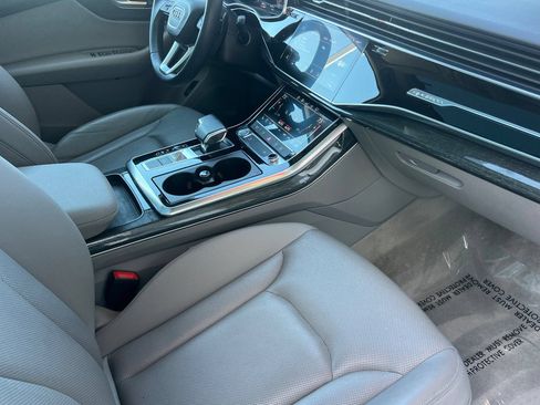 Used 2020 Audi Q7 2.0T Premium Plus w/ Premium Plus Package AWD/4WD image 19
