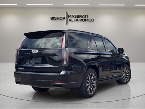 Used 2021 Cadillac Escalade Sport w/ Driver Assist Tech Package AWD/4WD image 5