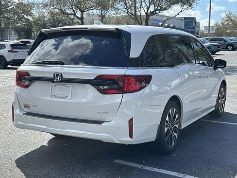 New 2026 Honda Odyssey Elite image 3