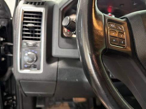 Used 2018 RAM 1500 Big Horn AWD/4WD image 35