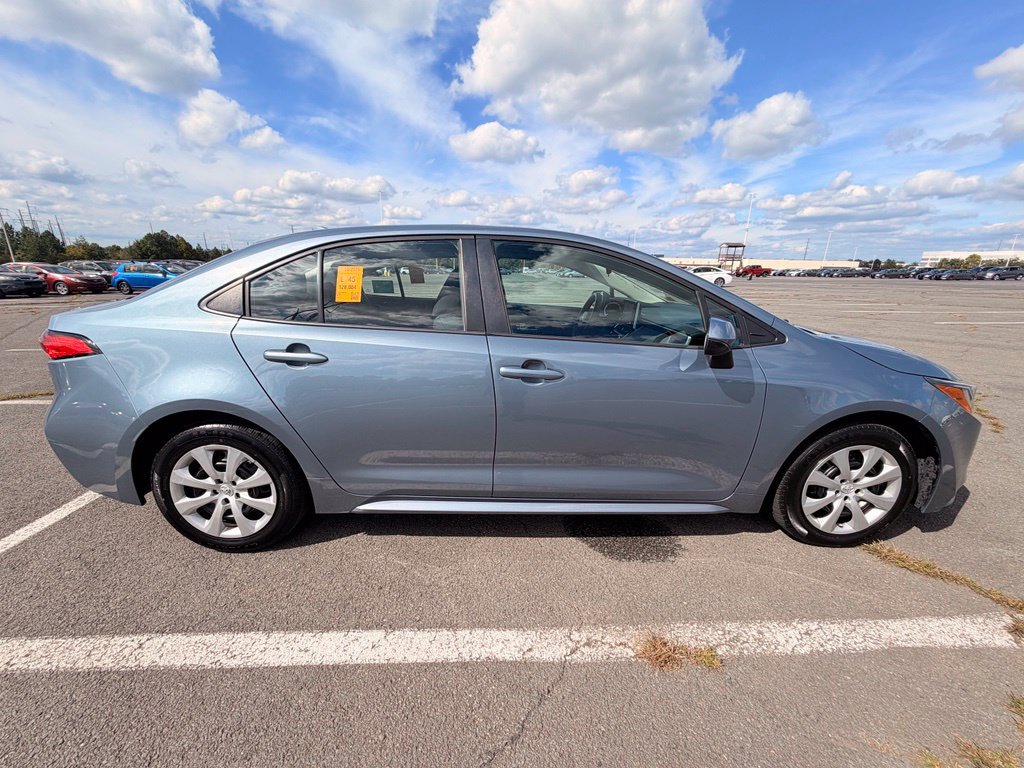Used 2020 Toyota Corolla LE FWD image 6