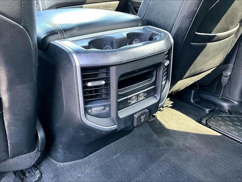Used 2021 RAM 1500 Big Horn AWD/4WD image 11