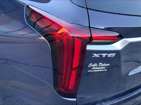 Certified 2025 Cadillac XT6 Premium Luxury image 28