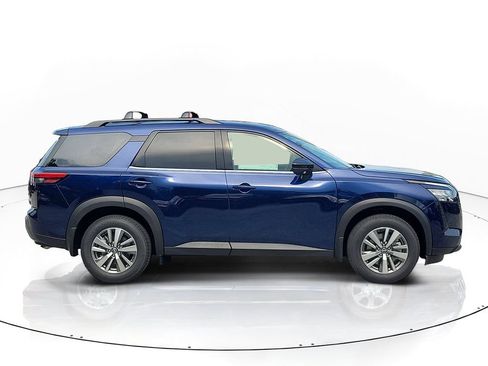 New 2026 Nissan Pathfinder SL FWD image 2