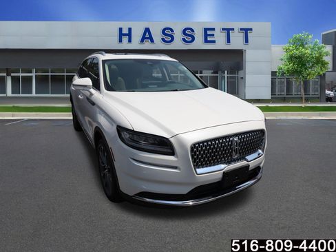 Used 2023 Lincoln Nautilus Reserve AWD/4WD image 1